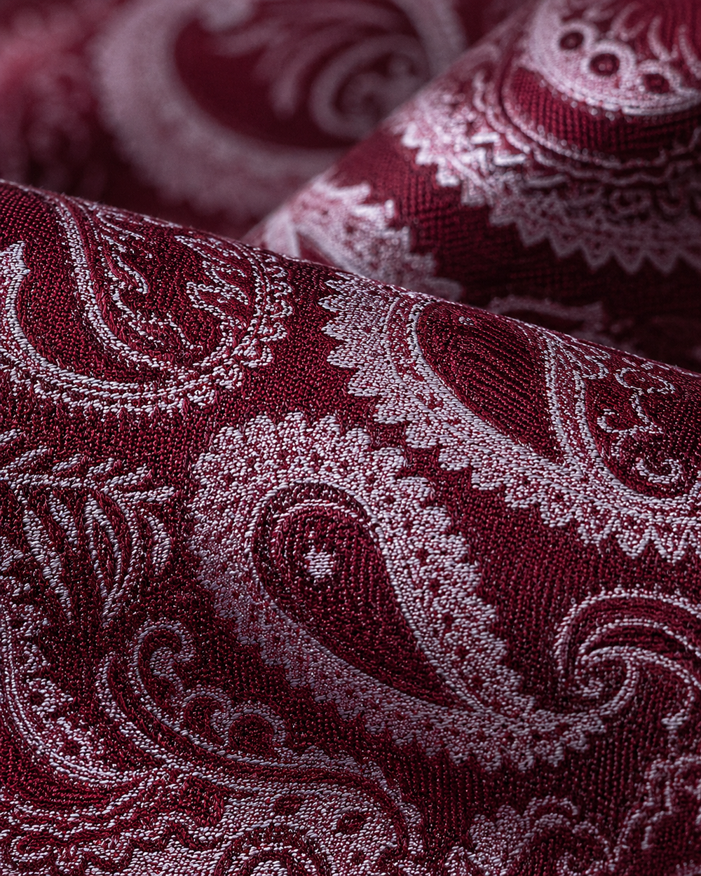 Barolo Paisley Jamawar Tie